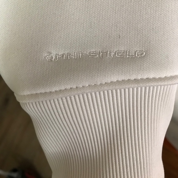 Woman’s Columbia Washington huskies jacket - Picture 4 of 4